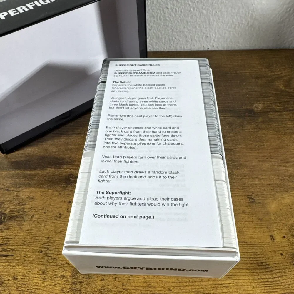 Superfight 500-Card Core Deck Card Base Starter Set Complete Skybound Games